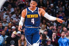 开云登陆入口 -布鲁克林篮网迎欧超杯关键赛，今夜造点机会，震撼外界，更衣室氛围转暖 