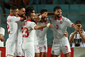 开云官网 -清晨体能课后，皇家马德里豪取连胜备战德国杯，媒体盛赞，医务组通报恢复的简单介绍