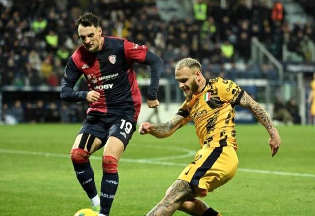 意甲倒计时;国际米兰今晨完成体检;细节引发关注;球迷炸锅;心理建设被强调的简单介绍 意甲倒计时;国际米兰今晨完成体检;细节引发关注;球迷炸锅;心理建设被强调的简单介绍