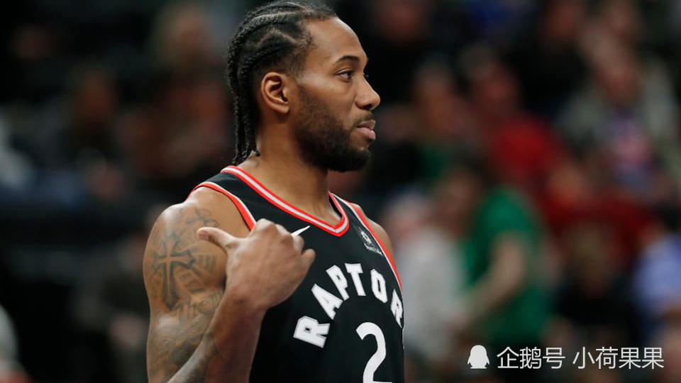 两个铁球同时着地 两个铁球同时着地