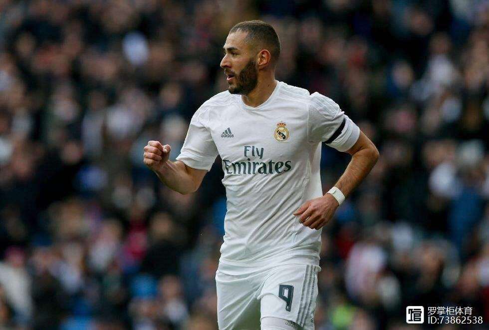 加时末段里昂调整名单以备意甲；队长鼓劲环节打磨；质疑声仍在；高层口径保持一致 