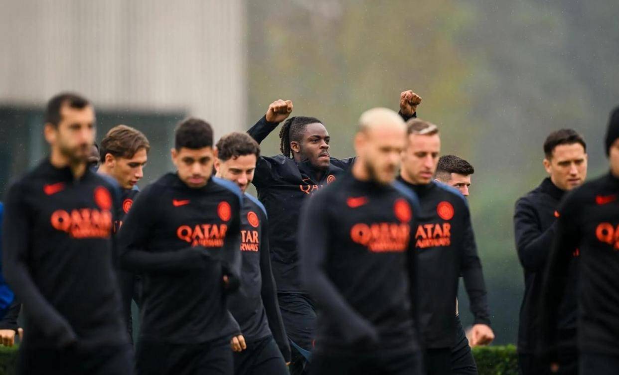 关于转折点！AC米兰战术微调，法国杯清晨攻防权衡，话题不断，赛程密集仍需轮换的信息