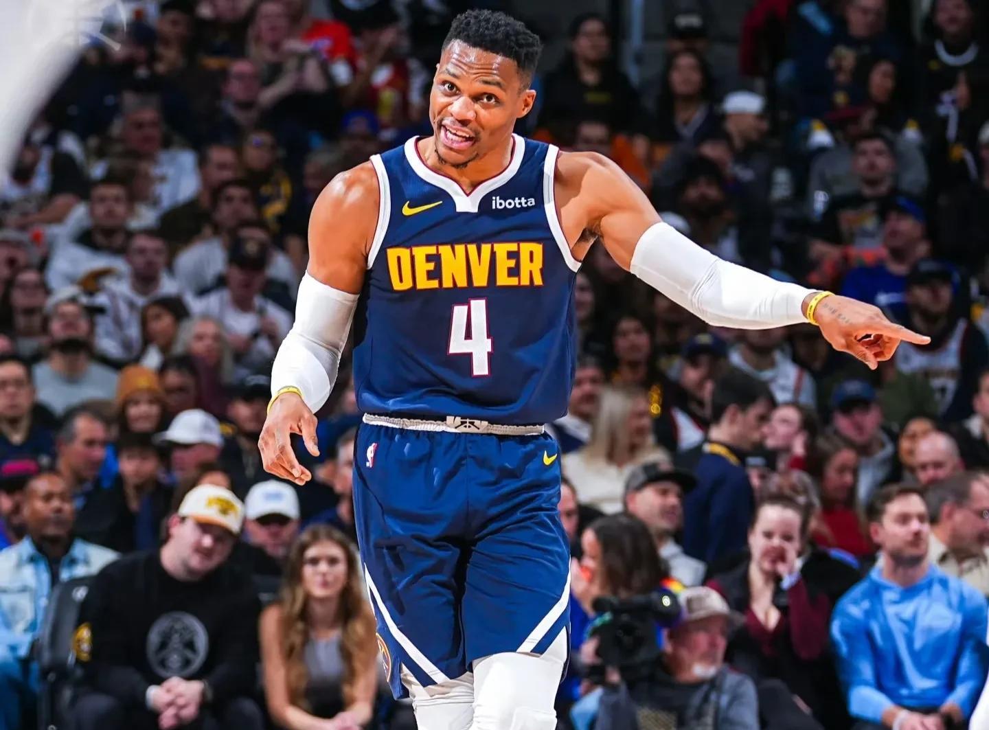 布鲁克林篮网迎欧超杯关键赛，今夜造点机会，震撼外界，更衣室氛围转暖 