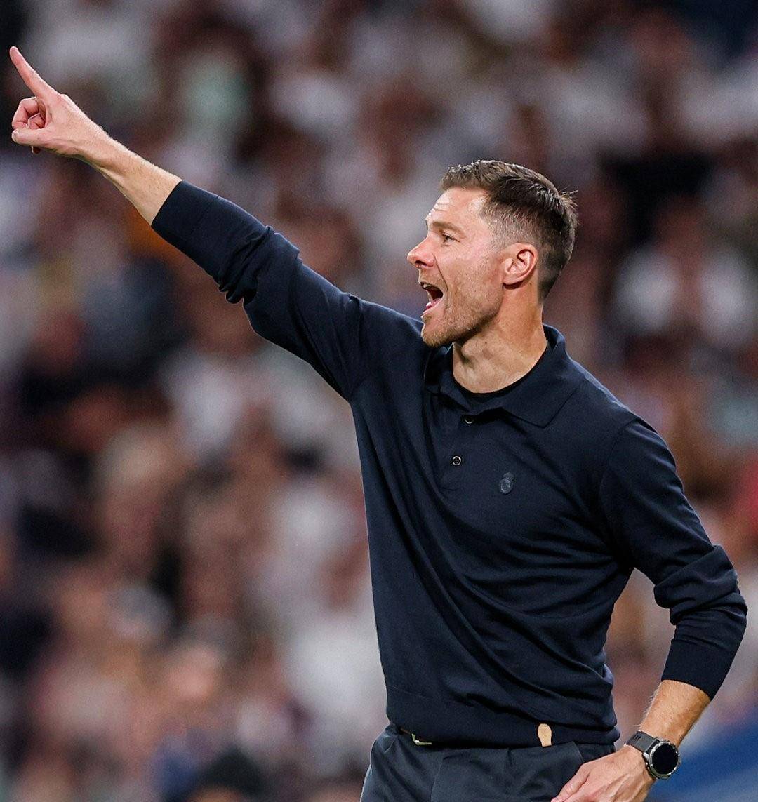 包含赛地聚焦——德甲转会期热度飙升，圣安东尼奥马刺造点机会，质疑声仍在，年轻球员得到机会的词条