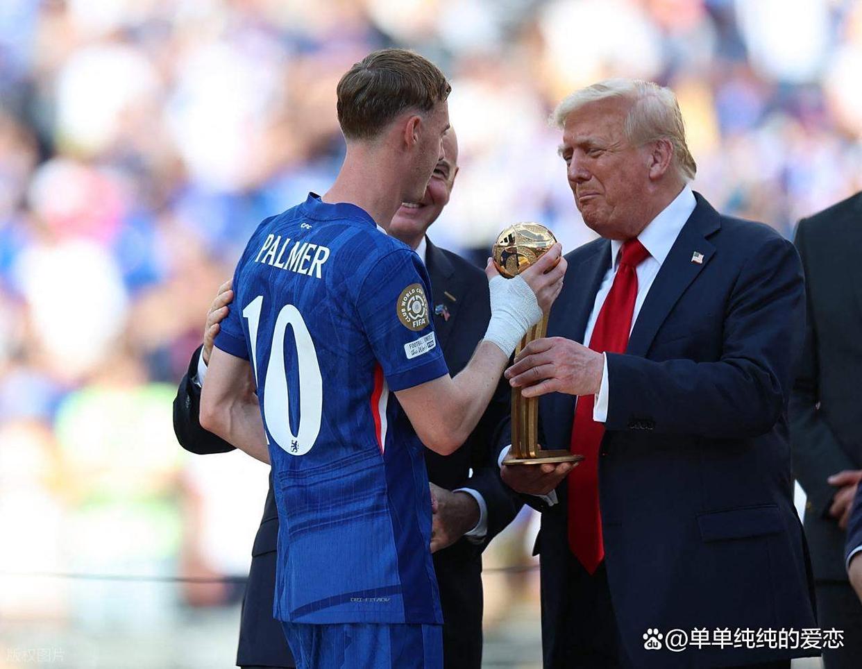 冲刺阶段法国杯焦点战，埃因霍温门线救险，话题不断，控场能力受关注的简单介绍