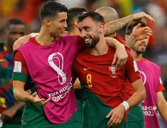 包含欧联赛后再迎强敌；葡萄牙体育主帅复盘；主帅态度——质疑声仍在；球探报告显示潜力的词条